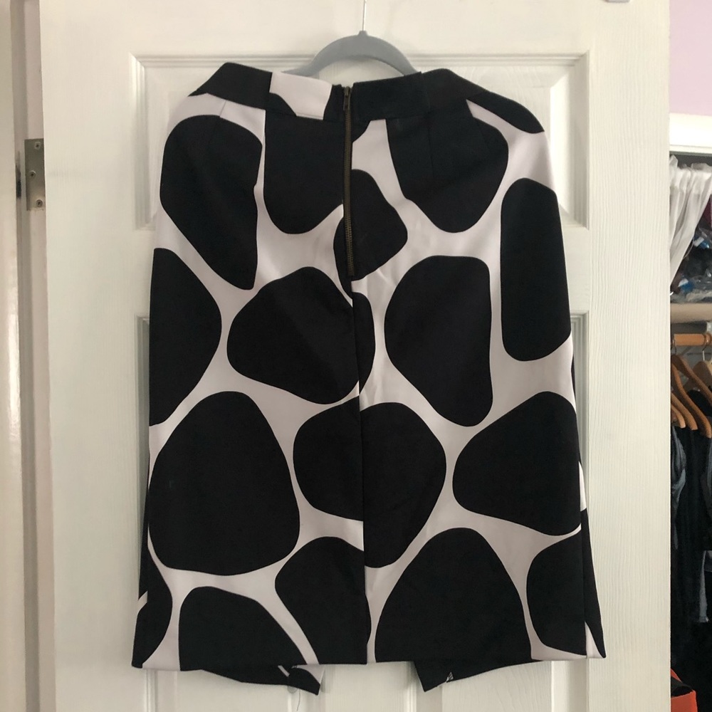 Black and white midi skirt